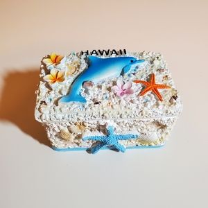 Hawaii Jewlery/Treasure Box with dolphin, starfish, flowers, and real shells